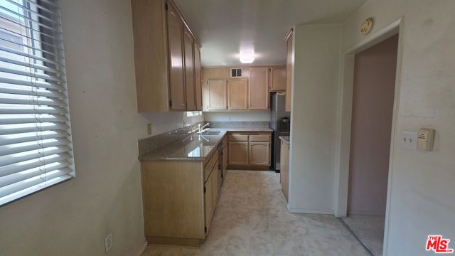 1711 Grismer Avenue 56, Burbank, CA 91504