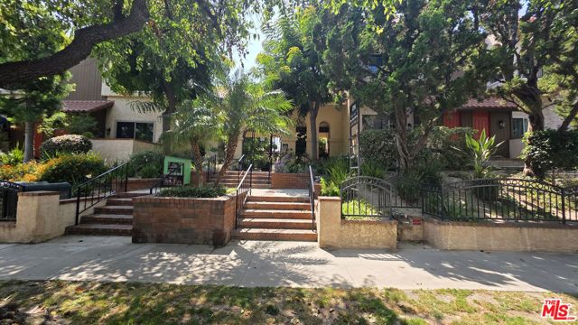 1711 Grismer Avenue 56, Burbank, CA 91504
