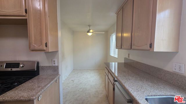 1711 Grismer Avenue 56, Burbank, CA 91504