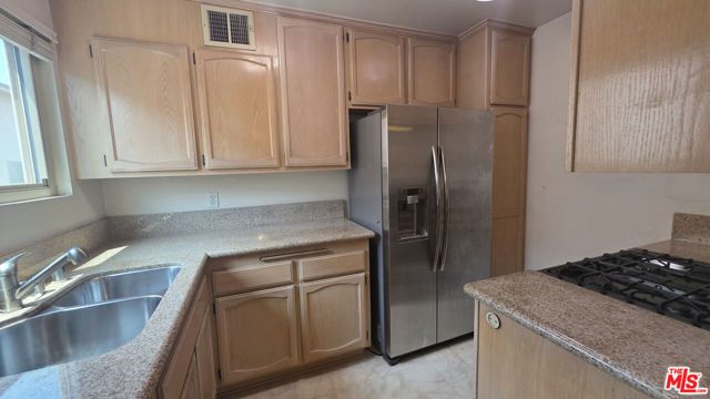 1711 Grismer Avenue 56, Burbank, CA 91504