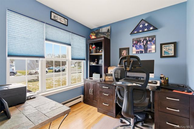 4 Macintosh Lane, Selden, NY 11784