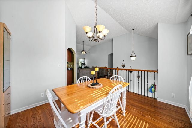 1160 Chinook Cir, Clarksville, TN 37042