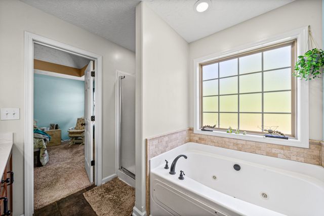 1160 Chinook Cir, Clarksville, TN 37042