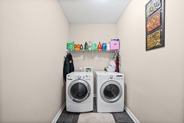 1160 Chinook Cir, Clarksville, TN 37042