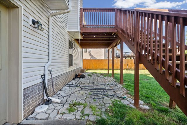1160 Chinook Cir, Clarksville, TN 37042