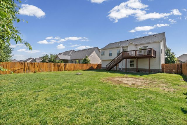 1160 Chinook Cir, Clarksville, TN 37042