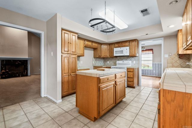 158 Lily, Maumelle, AR 72113