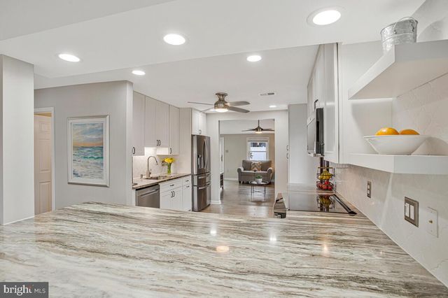 805 BARRETT AVE, Arnold, MD 21012