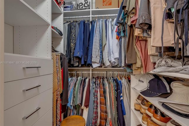 625 Biltmore Way 102, Coral Gables, FL 33134