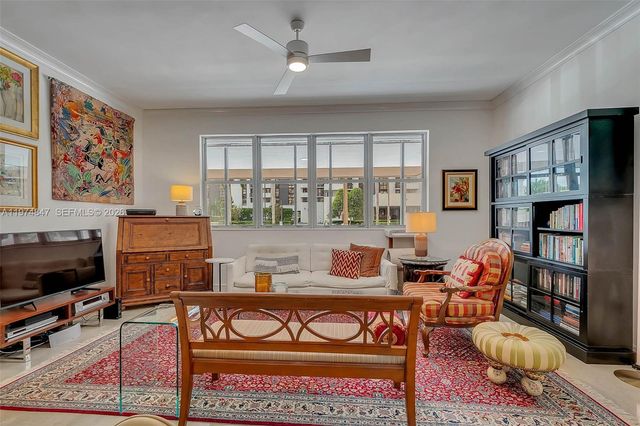 625 Biltmore Way 102, Coral Gables, FL 33134