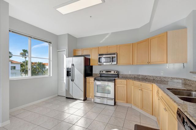 11020 Legacy Drive 303, Palm Beach Gardens, FL 33410