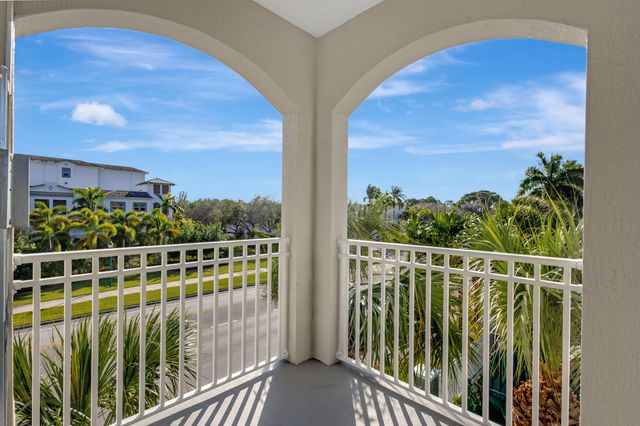 11020 Legacy Drive 303, Palm Beach Gardens, FL 33410