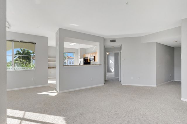 11020 Legacy Drive 303, Palm Beach Gardens, FL 33410