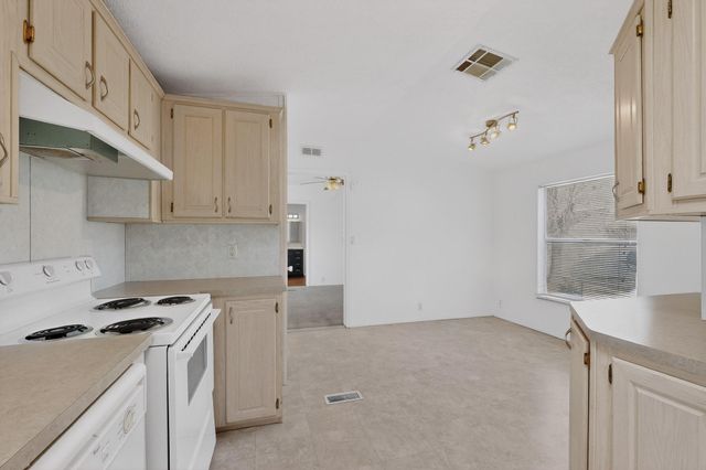 7225 Remington Drive NE, Albuquerque, NM 87109