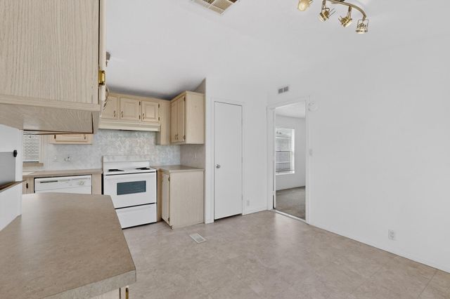 7225 Remington Drive NE, Albuquerque, NM 87109