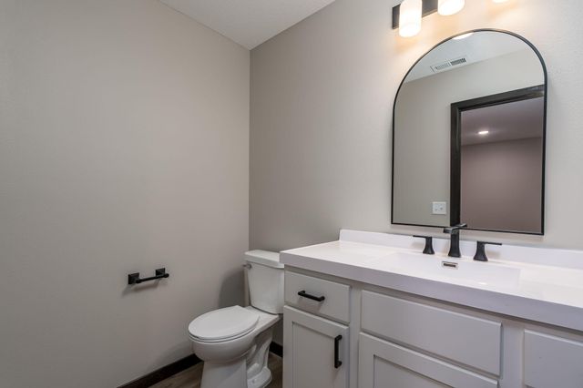 3120 Scotch Lane, Mankato, MN 56001