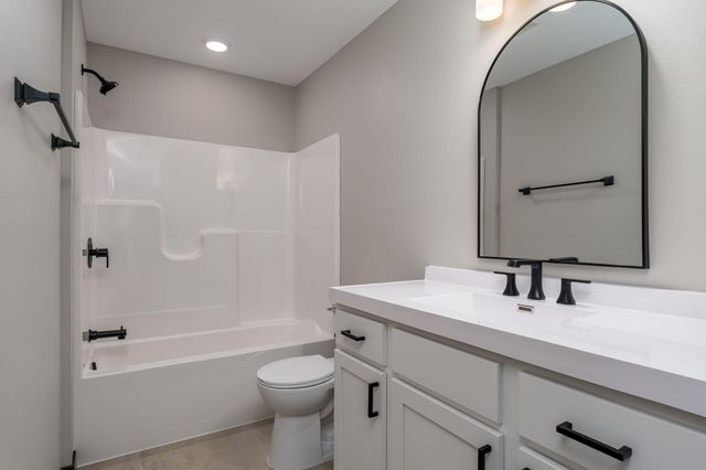 3120 Scotch Lane, Mankato, MN 56001