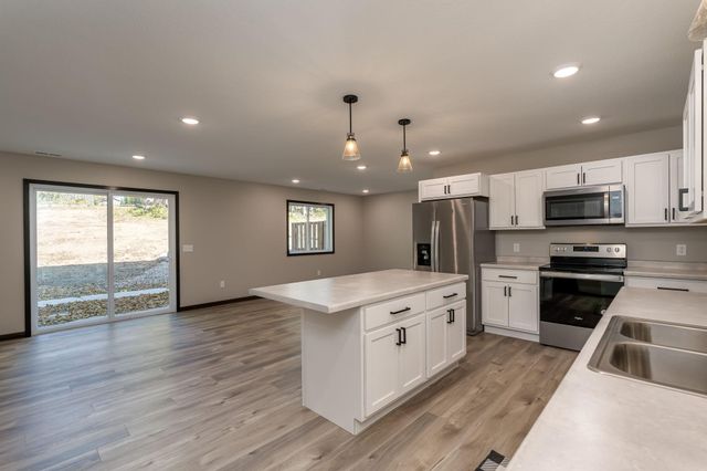 3120 Scotch Lane, Mankato, MN 56001