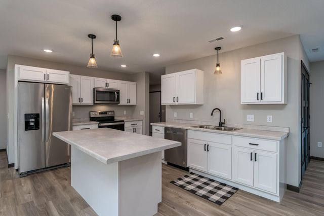 3120 Scotch Lane, Mankato, MN 56001