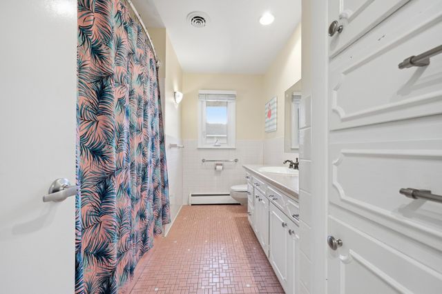 613 Monroe Street S, Shakopee, MN 55379
