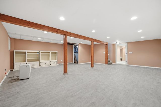 613 Monroe Street S, Shakopee, MN 55379