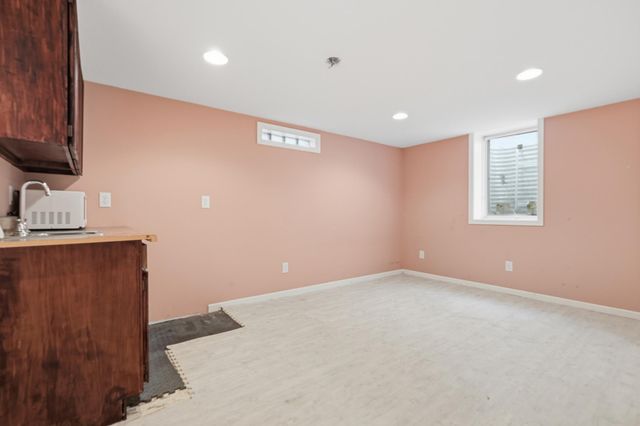 613 Monroe Street S, Shakopee, MN 55379