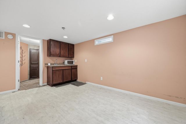 613 Monroe Street S, Shakopee, MN 55379