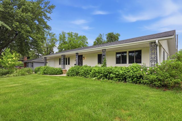 613 Monroe Street S, Shakopee, MN 55379