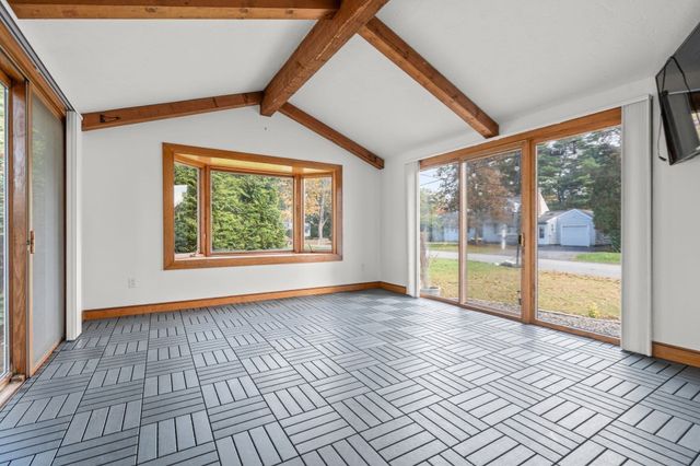14 Longfellow Rd, Norwood, MA 02062