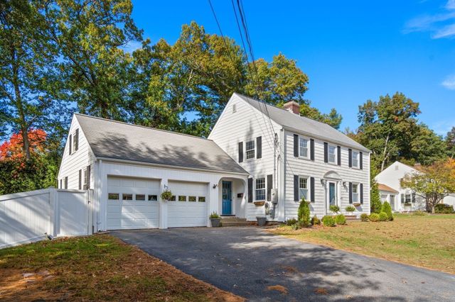 14 Longfellow Rd, Norwood, MA 02062