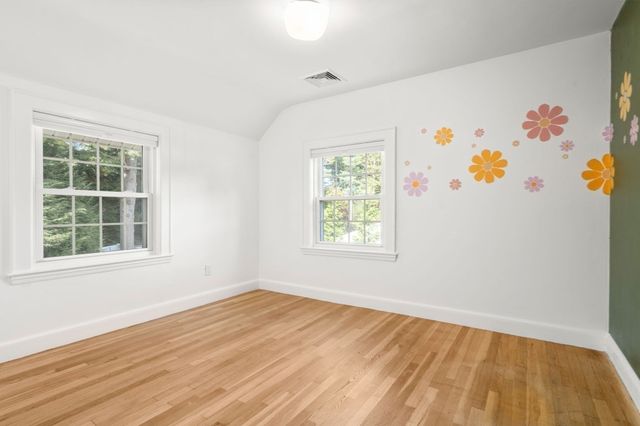 14 Longfellow Rd, Norwood, MA 02062