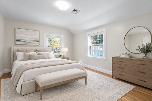 14 Longfellow Rd, Norwood, MA 02062