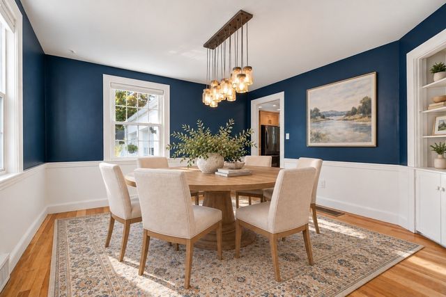 14 Longfellow Rd, Norwood, MA 02062