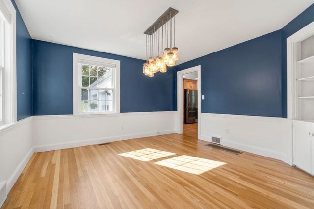 14 Longfellow Rd, Norwood, MA 02062