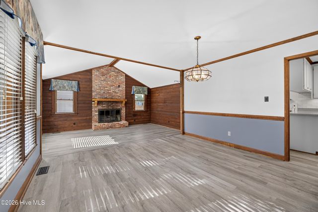 107 Guinevere Lane, Greenville, NC 27858