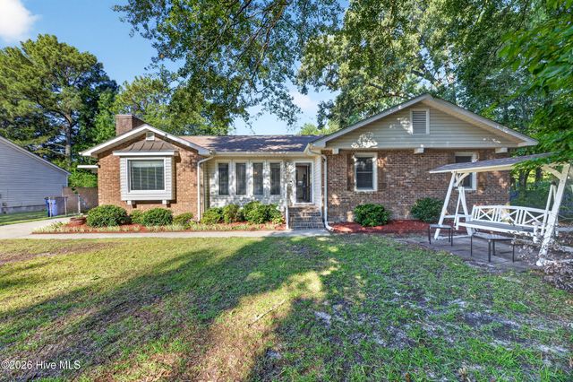 107 Guinevere Lane, Greenville, NC 27858
