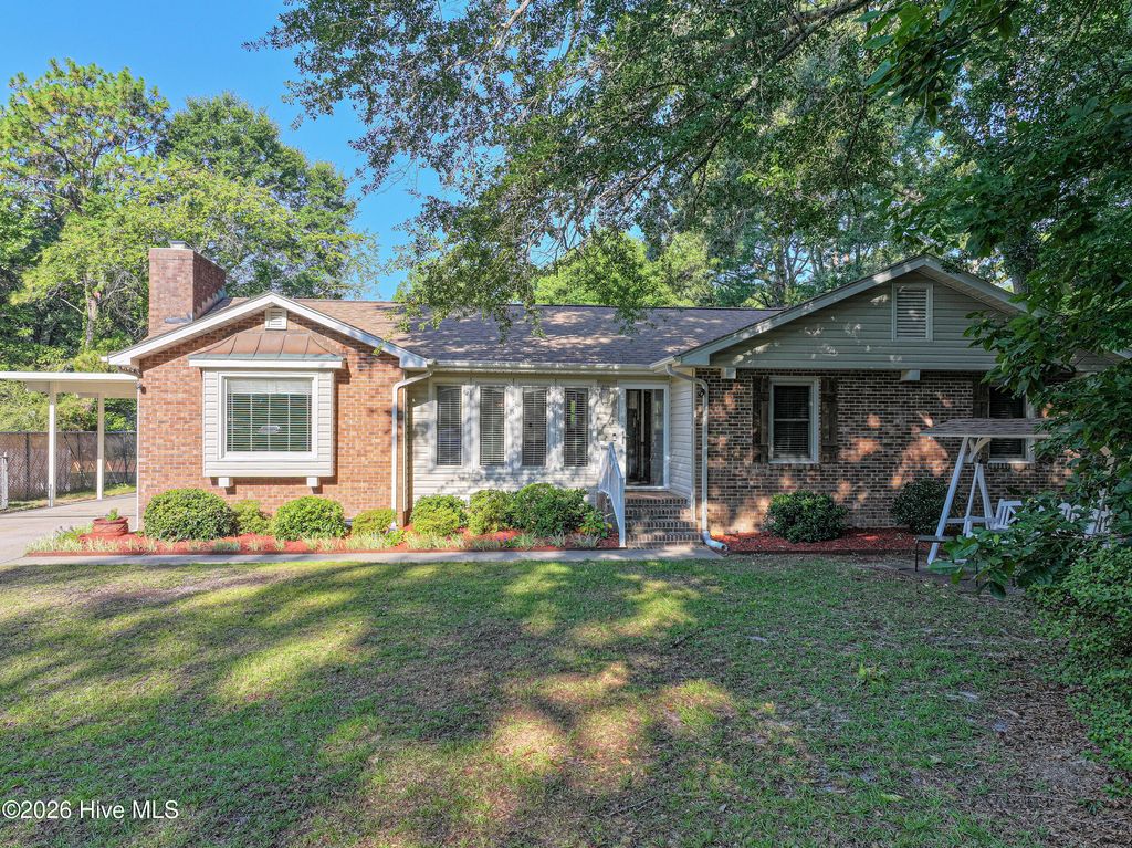 107 Guinevere Lane, Greenville, NC 27858