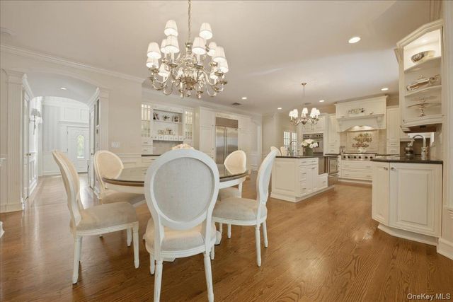9 Godfrey Lane, Huntington, NY 11743