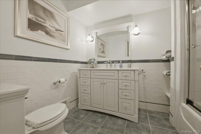 9 Godfrey Lane, Huntington, NY 11743