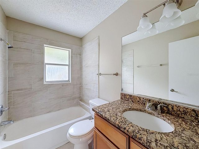 3019 40TH AVENUE W, Bradenton, FL 34205