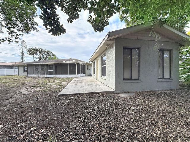 3019 40TH AVENUE W, Bradenton, FL 34205