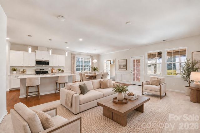 14204 Southbridge Forest Drive, Charlotte, NC 28273