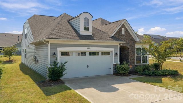 14204 Southbridge Forest Drive, Charlotte, NC 28273