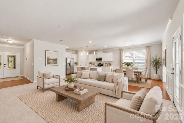 14204 Southbridge Forest Drive, Charlotte, NC 28273
