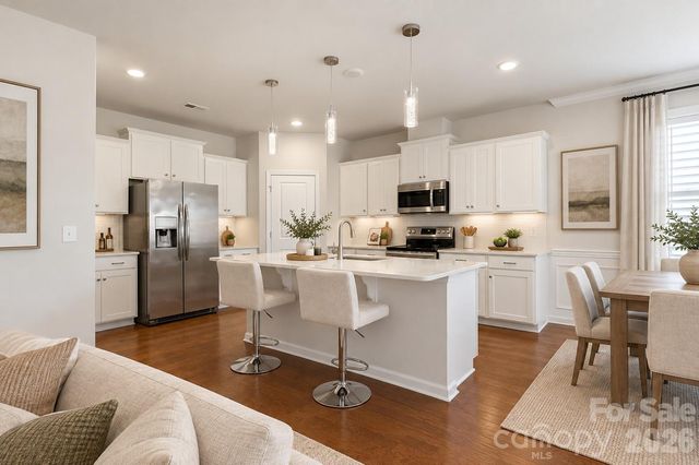 14204 Southbridge Forest Drive, Charlotte, NC 28273