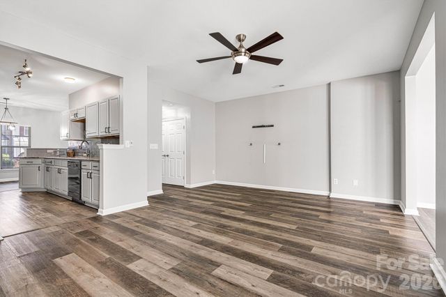 122 Kallie Loop, Mooresville, NC 28117