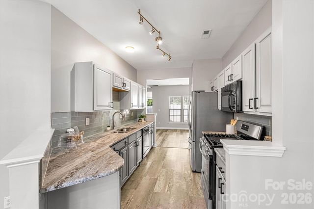 122 Kallie Loop, Mooresville, NC 28117