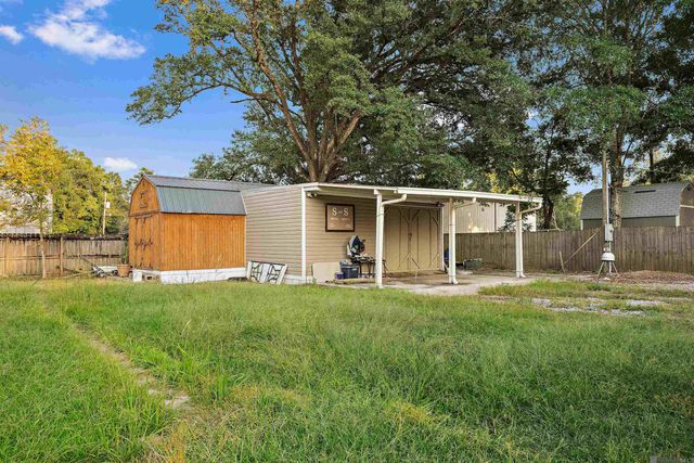 29928 Cypress St, Livingston, LA 70754