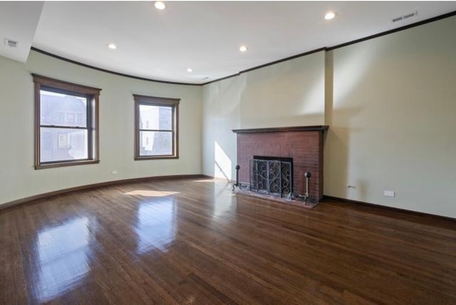 442 E 48th Street 1W, Chicago, IL 60615
