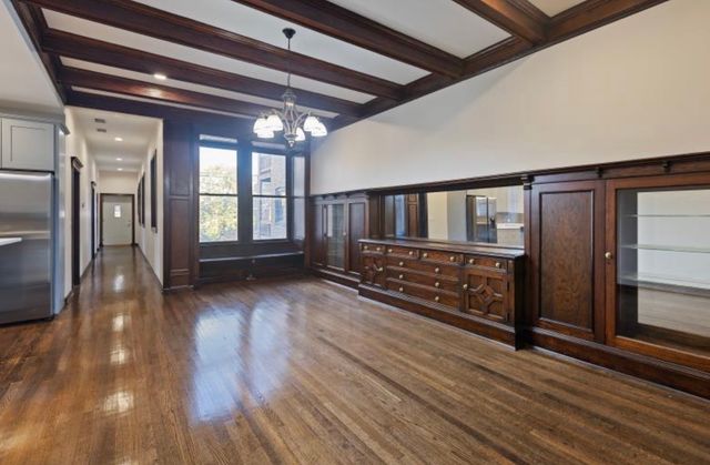 442 E 48th Street 1W, Chicago, IL 60615